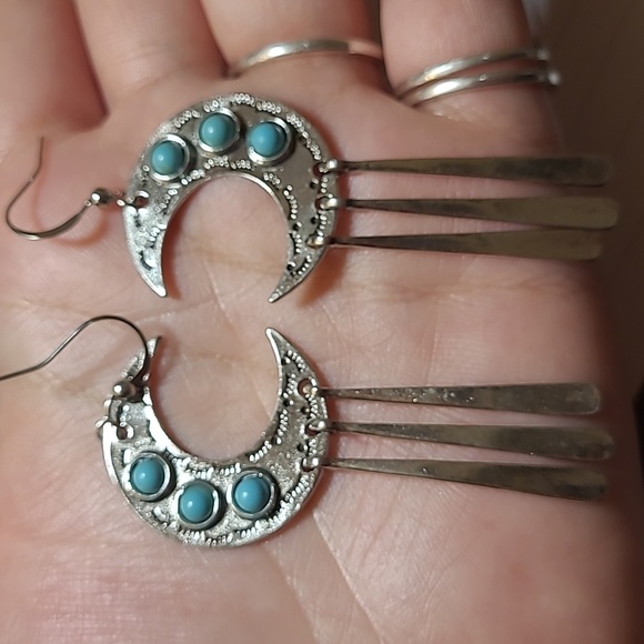 Magical Moon 🌙 Earrings - Picture 3 of 5